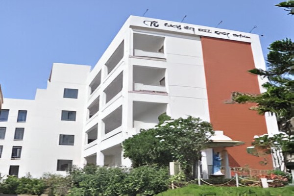 Notre Dame PU College